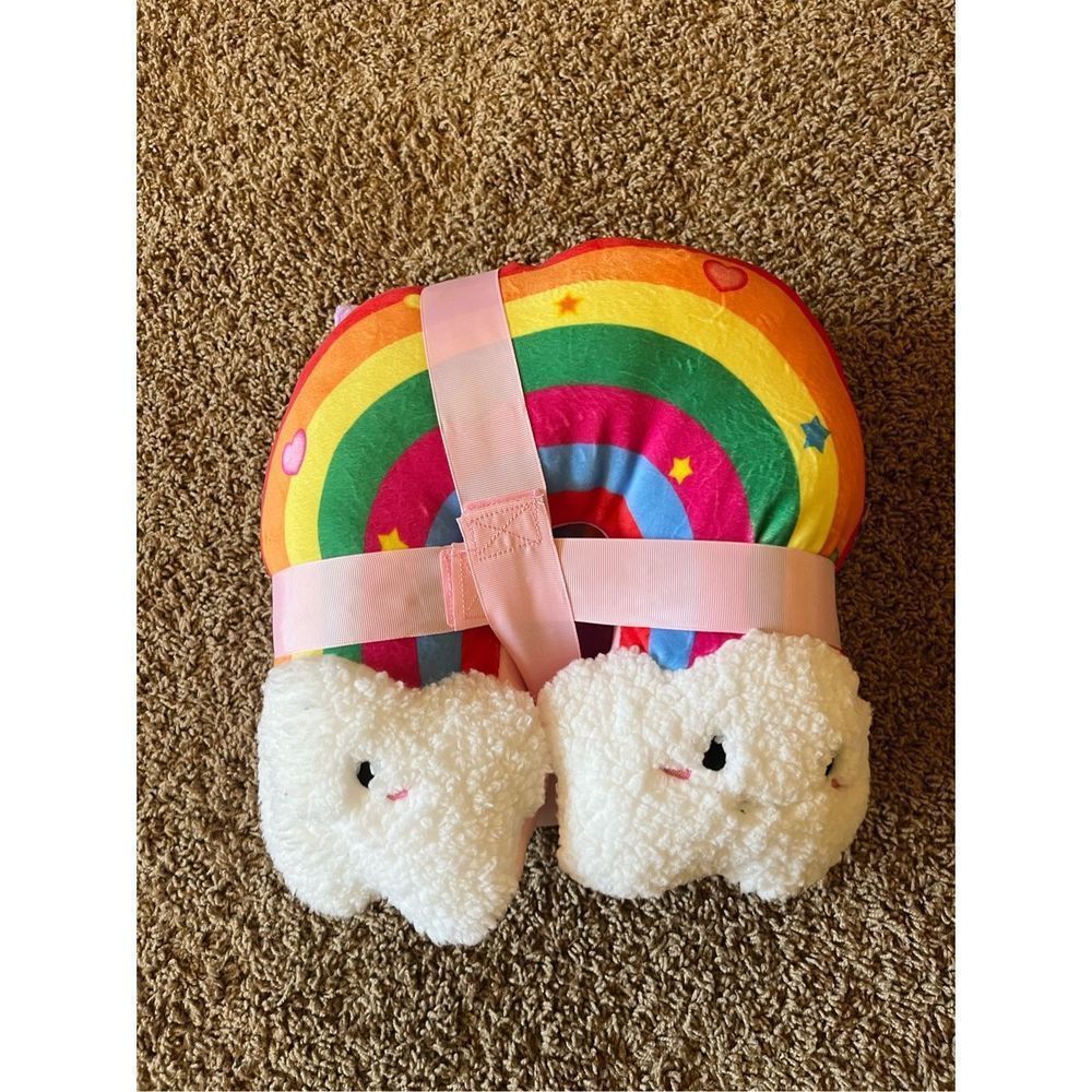 KIDS RAINBOW PLUSH THROW AND MATCHING NECK PILLOW NEW